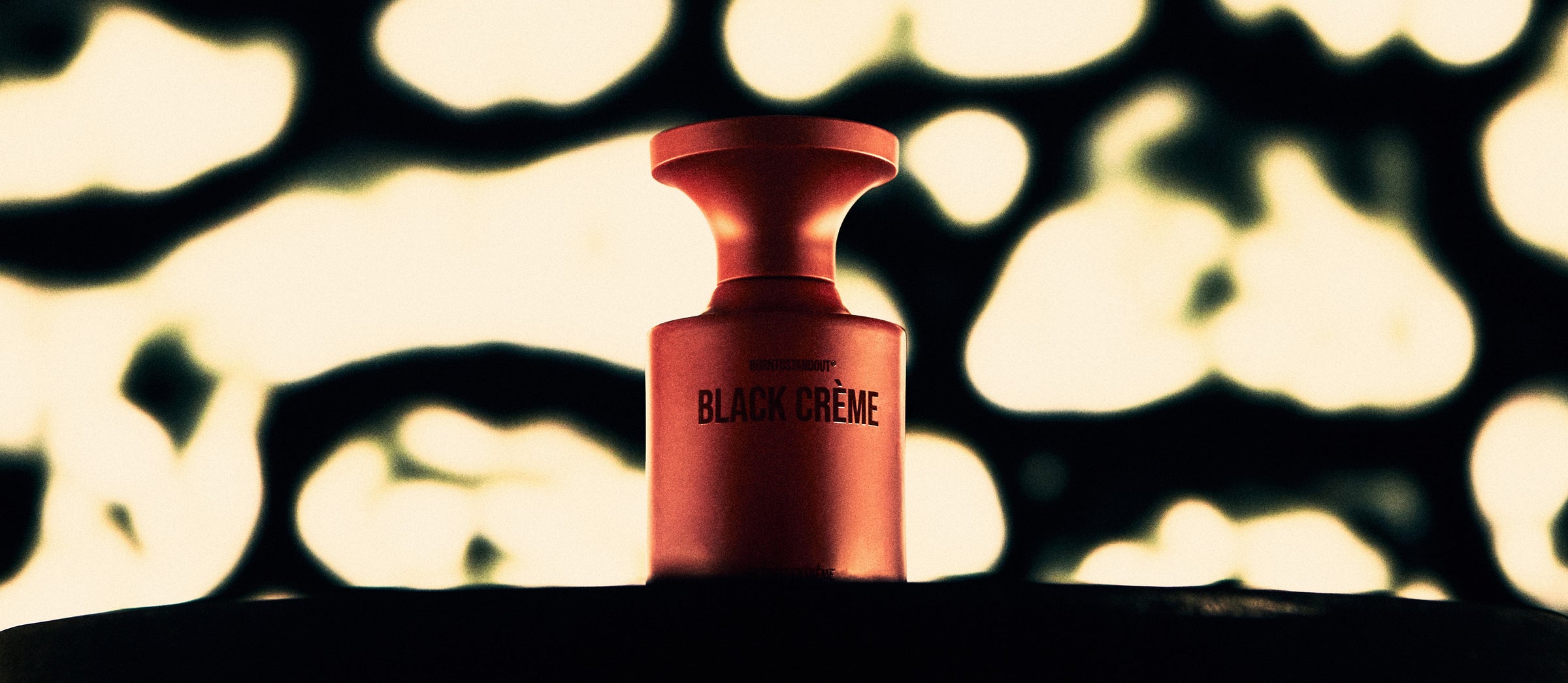 BLACK CRÈME